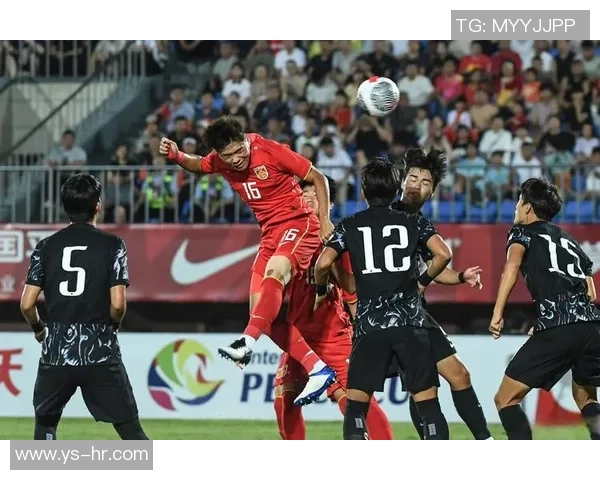 足球球队周期的演变与发展对战绩的影响分析与探讨